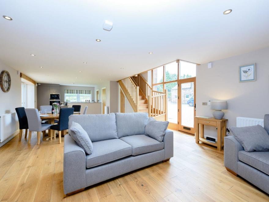 The Old Barn - UK12051