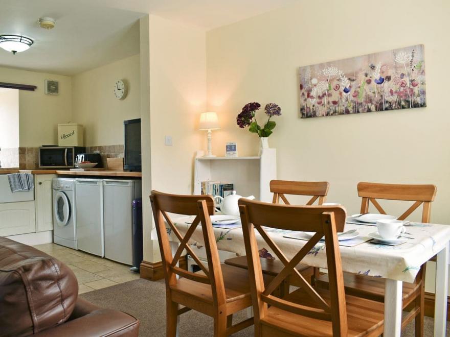 Lavender Cottage - UK12146