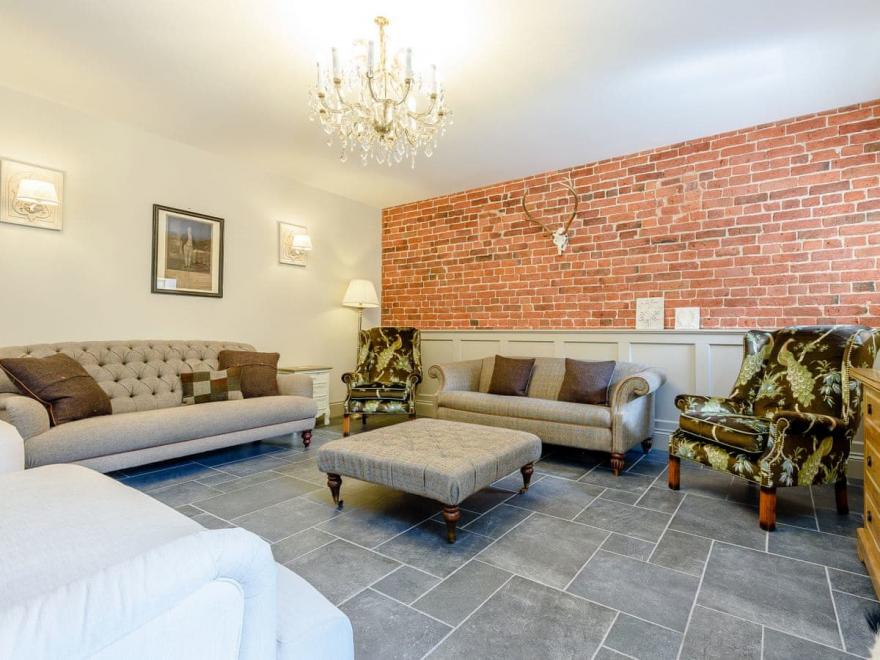 The Old Dairy - UK12193