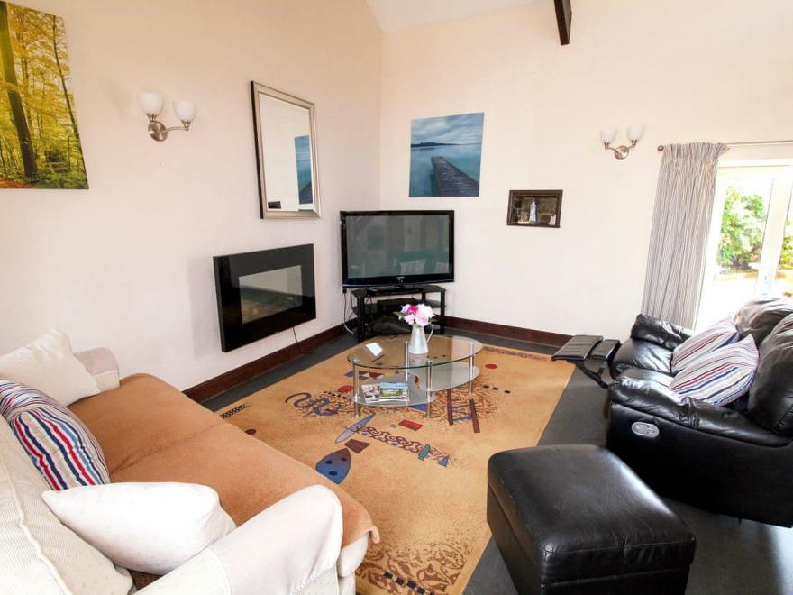 The Gatehouse - UK12216