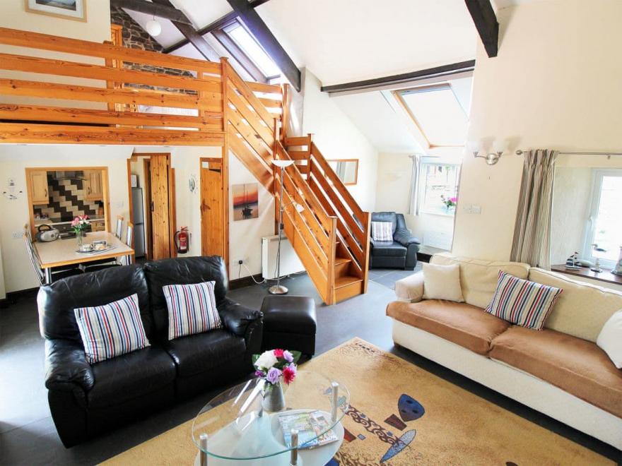 The Gatehouse - UK12216