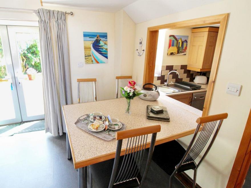 The Gatehouse - UK12216