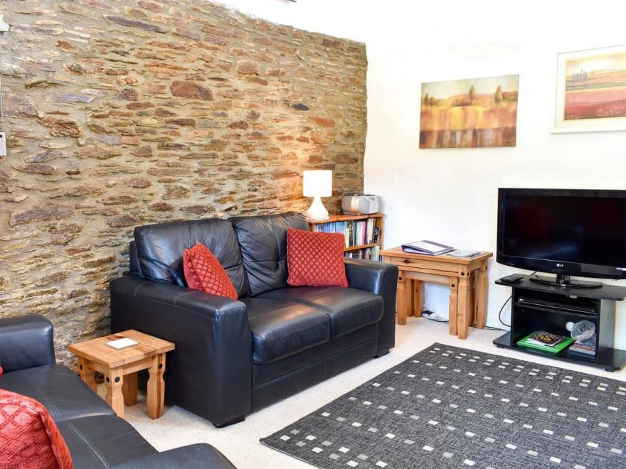 Golden Meadows - UK12272