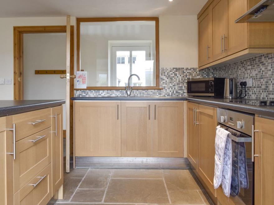 Curlew Cottage - UK12312