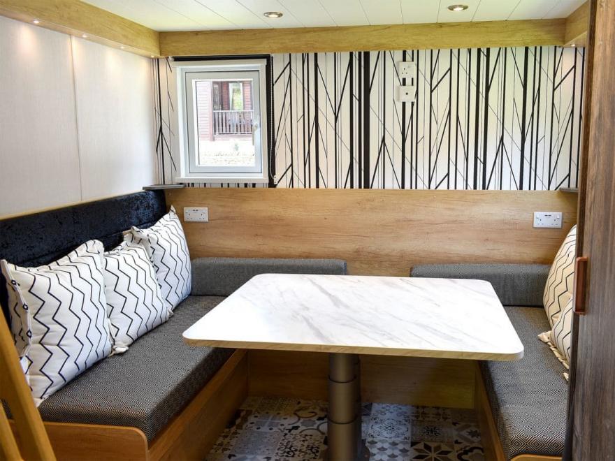 Beckside Cabin - UK12376