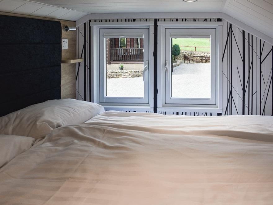 Mill View Cabin - UK12377