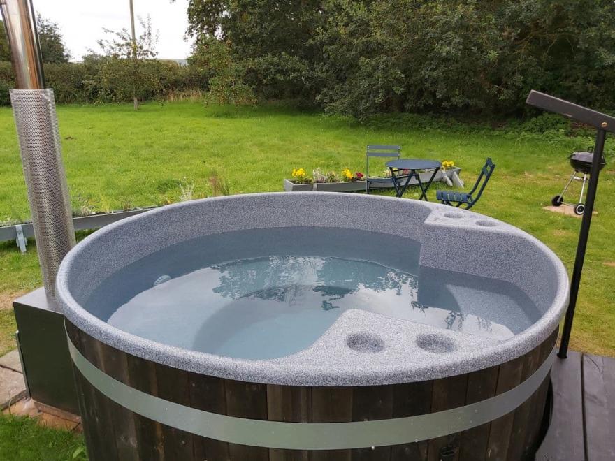 Pheasant's Roost UK12388