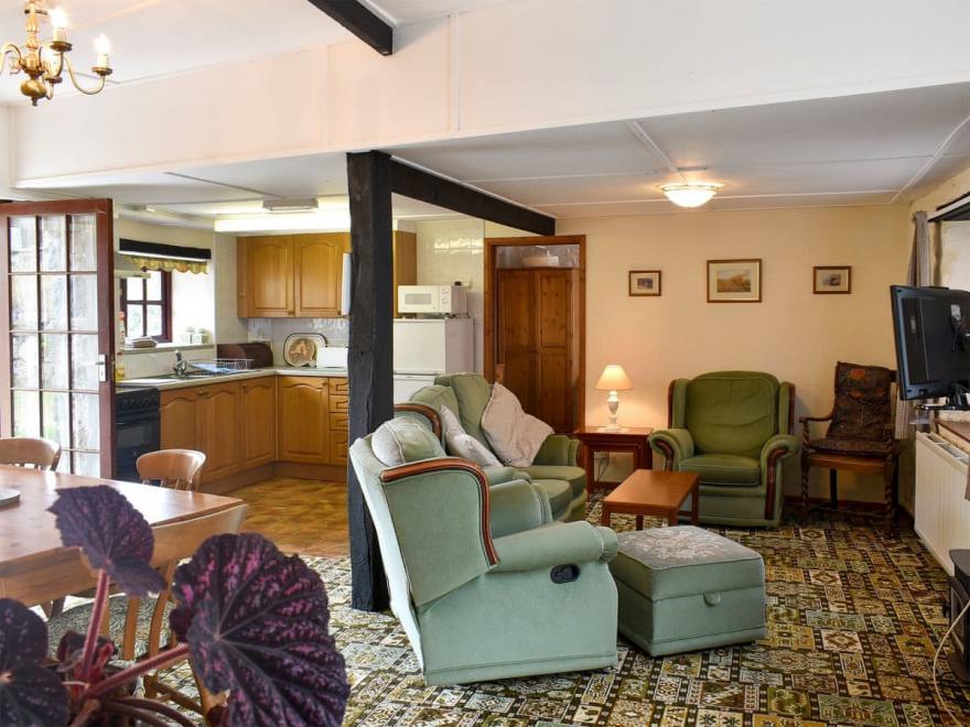 Lower Hameldown-UK12424