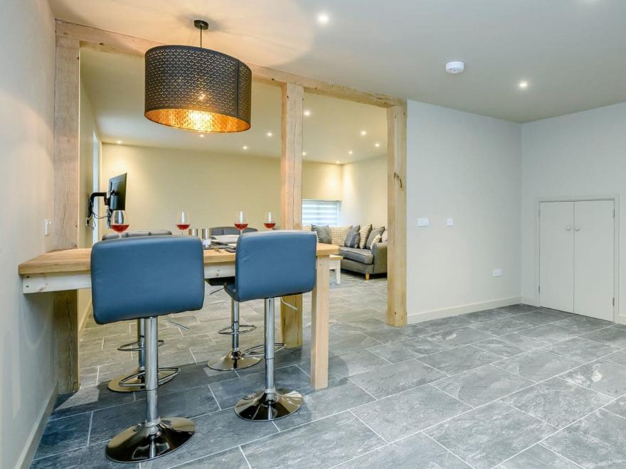 Peasenhall Farnhouse-UK12450