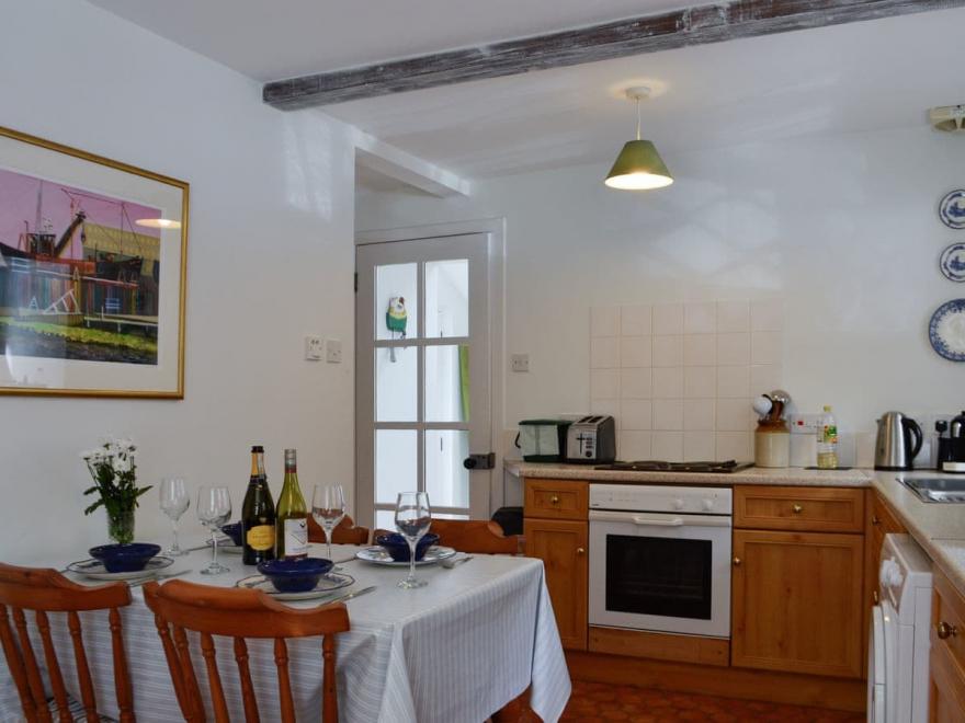 Shore Cottage - UK12524