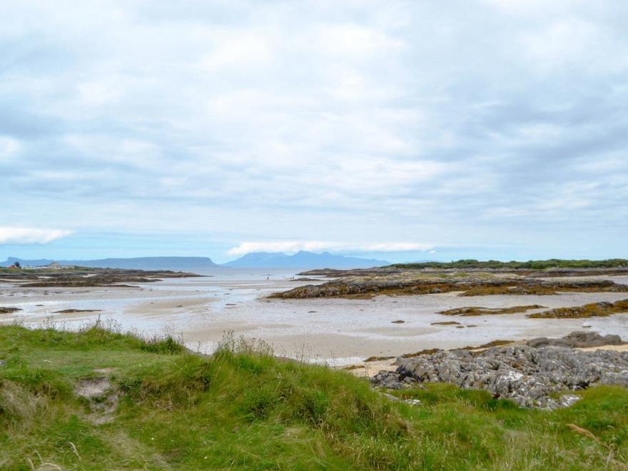 Cuillin View Apartment - UK12529