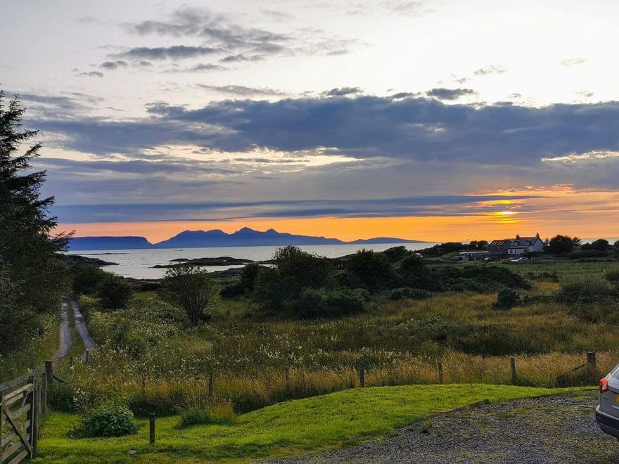 Cuillin View Apartment - UK12529