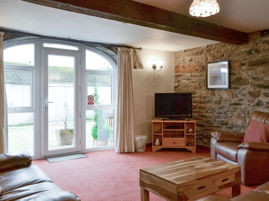 Byre Cottage - UK12544
