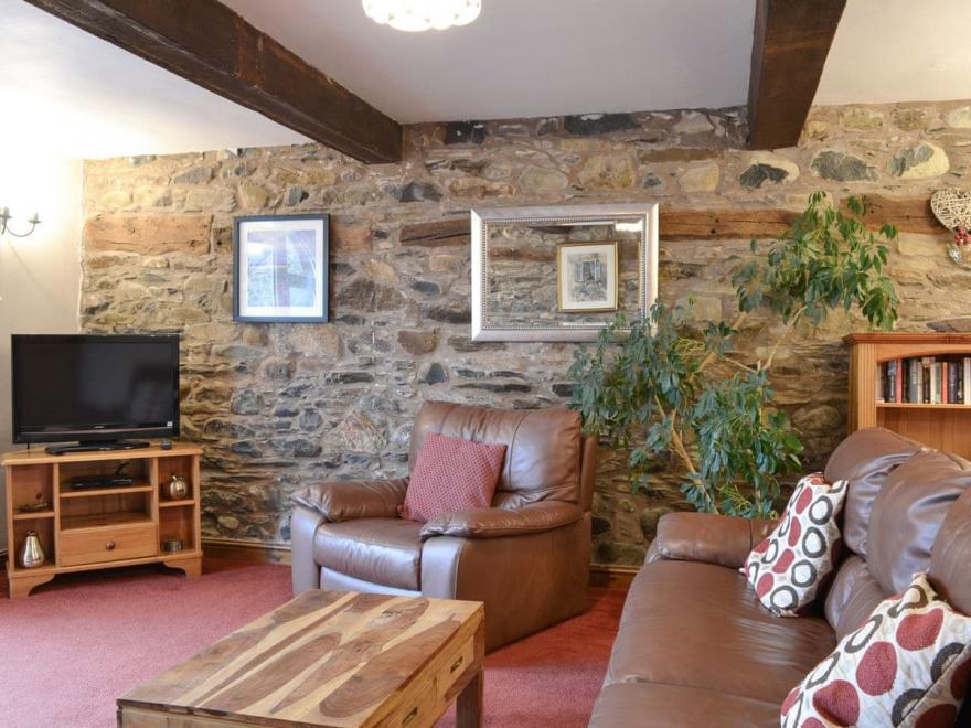 Byre Cottage - UK12544