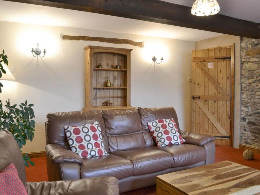 Byre Cottage - UK12544