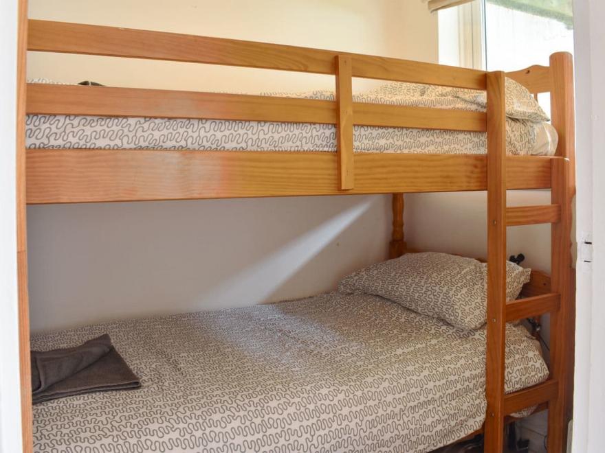 Barbara Anne's - UK12558