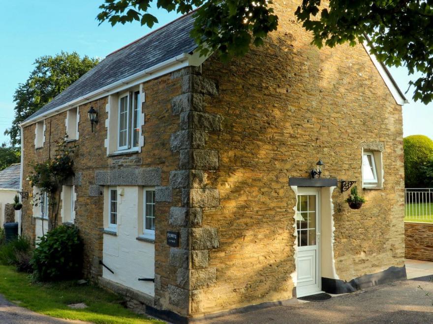 Penny's Cottage-UK12572
