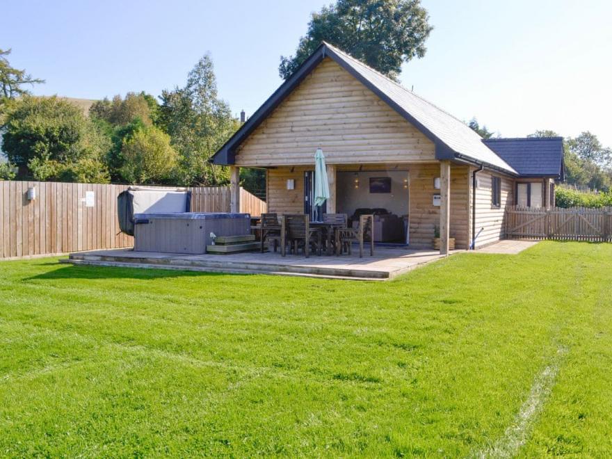 Dulas Lodge - UK12585