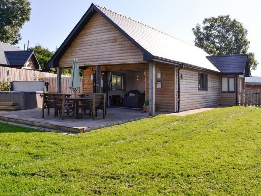 Nant Ddu Lodge - UK12584