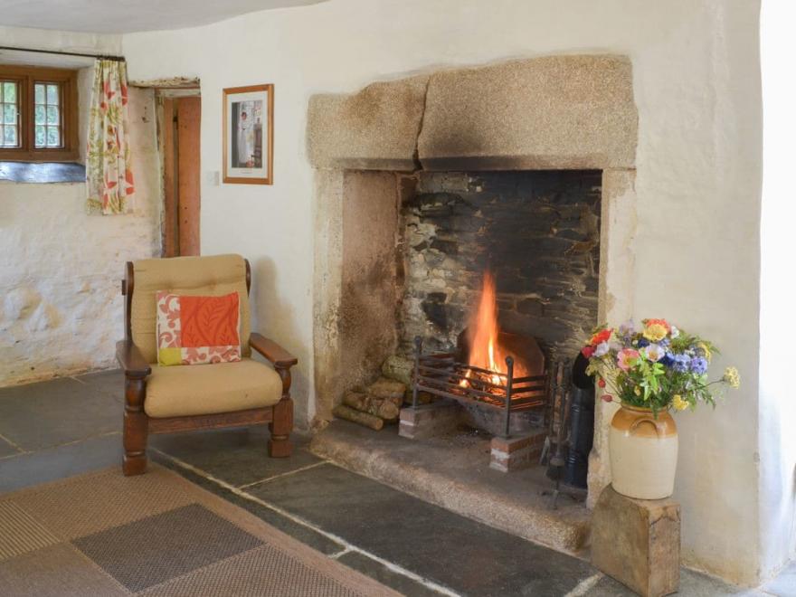 The Tudor Wing - UK12596