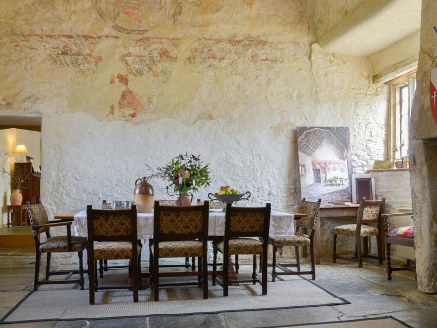 The Longhouse - UK12595