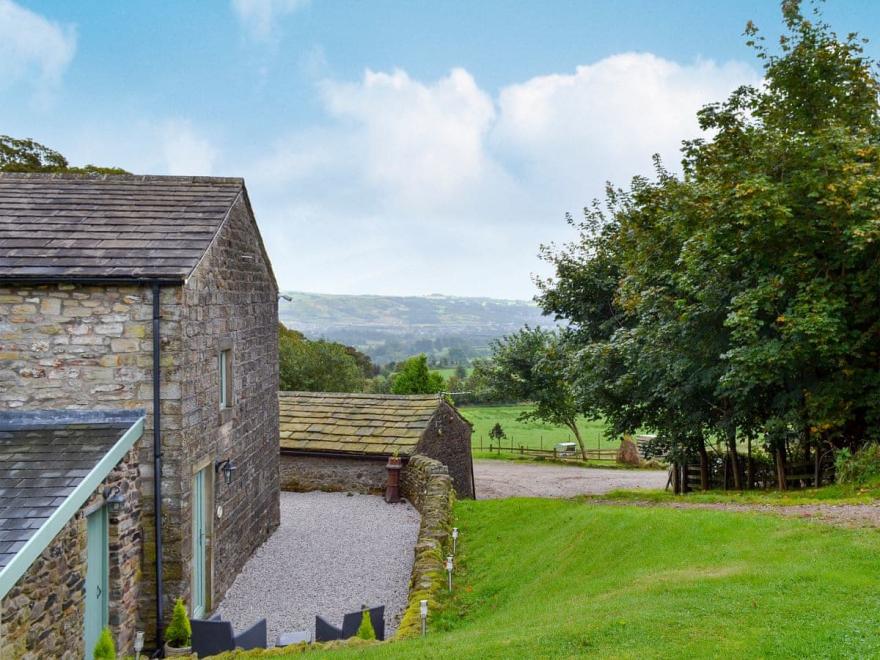 Device Cottage - UK12738