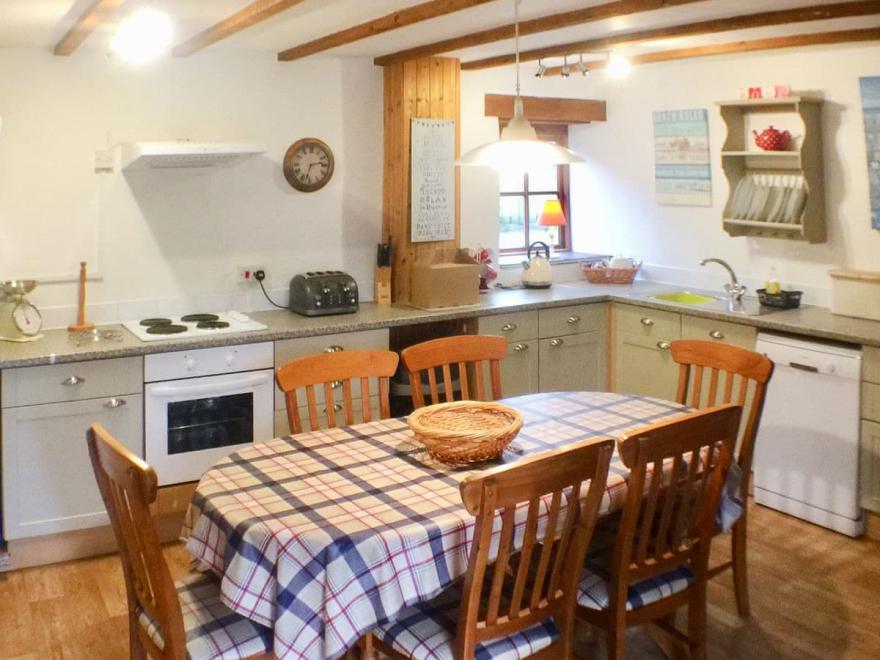 Rosebud Cottage-UK12897