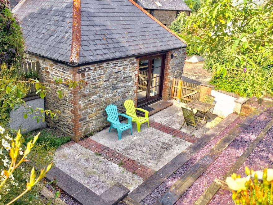 Threpney Cottage-UK12898