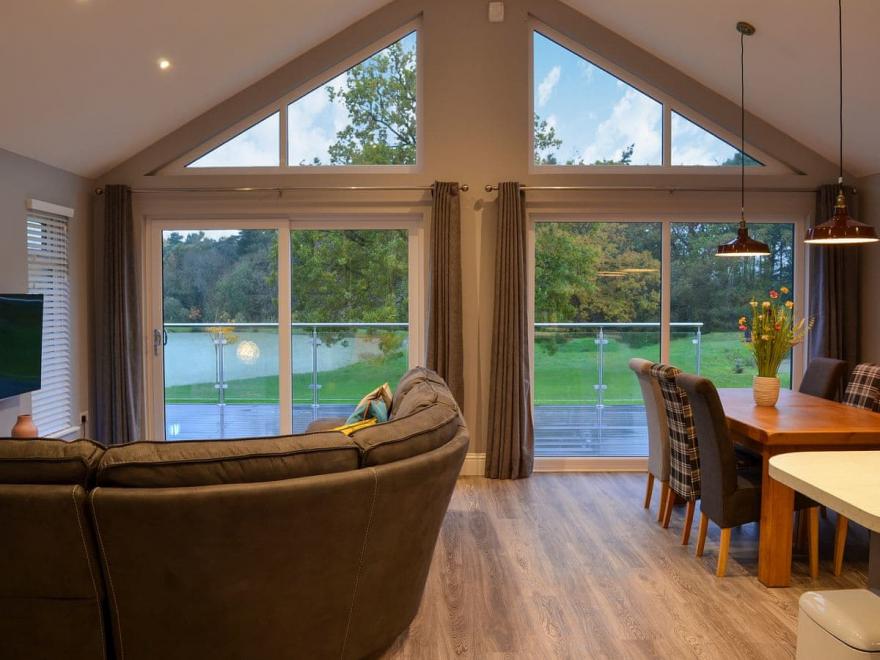 Oak Park One - UK12920