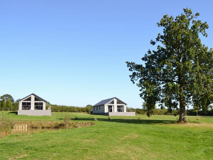 Oak Park Two - UK12921