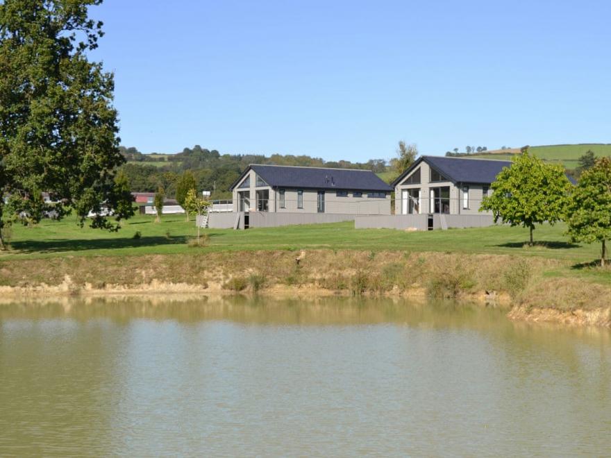 Oak Park Two - UK12921