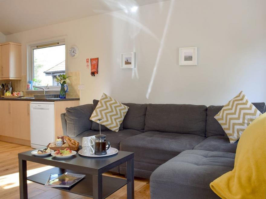 Ben Lawers Chalet - UK13010