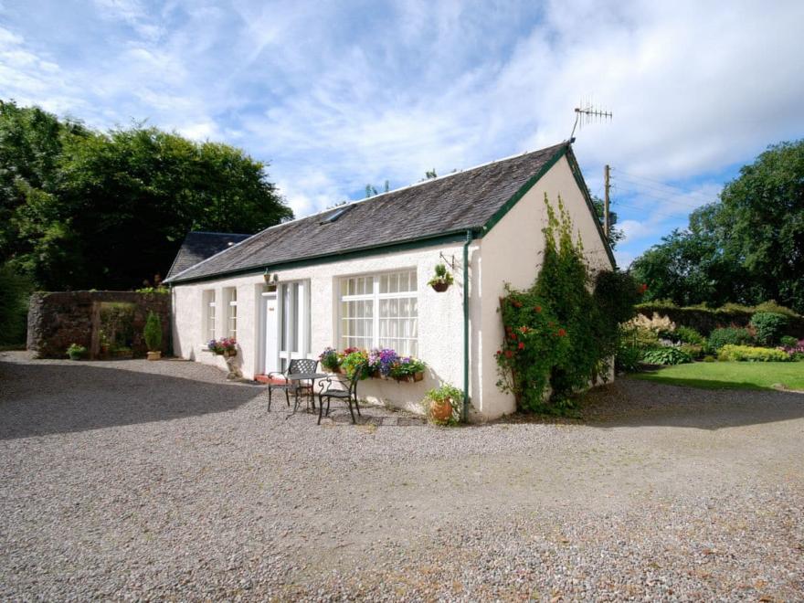 Rose Cottage - UK13164