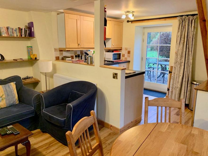 Holly Cottage - UK13166