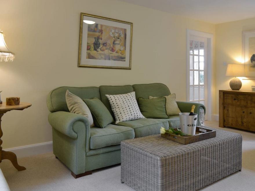 Baldowrie Gate Lodge