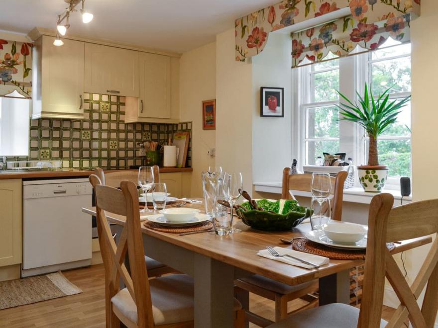 Baldowrie Gate Lodge