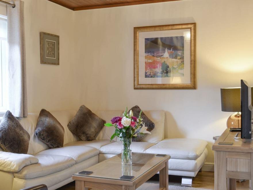 Kilchurn Suite 4 - UK13260