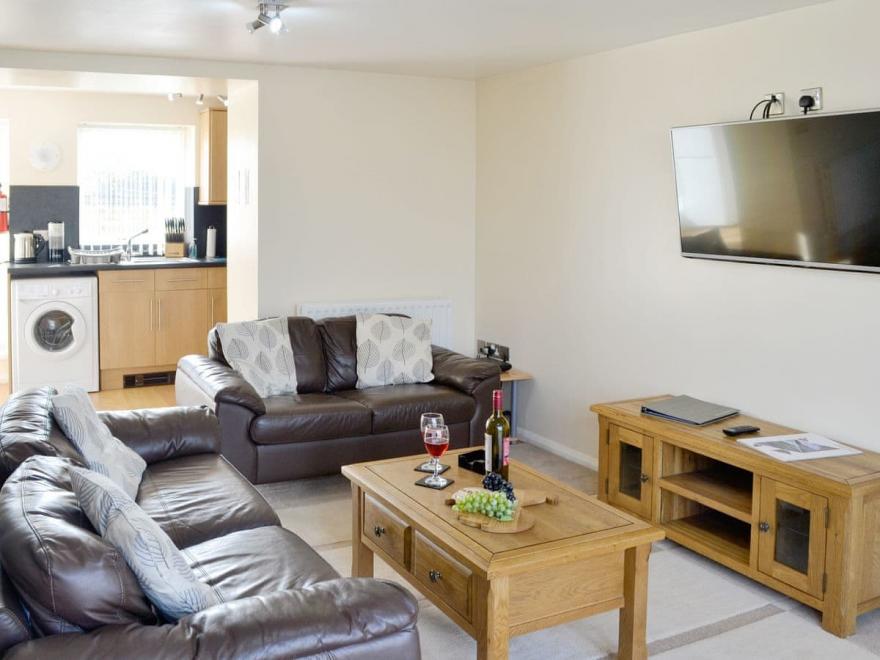 Hayloft Cottage - UK1386