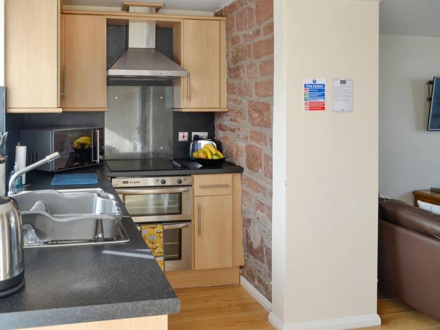 Hayloft Cottage - UK1386