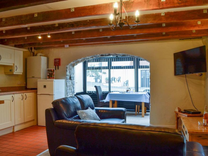 The Corn Store - UK6716