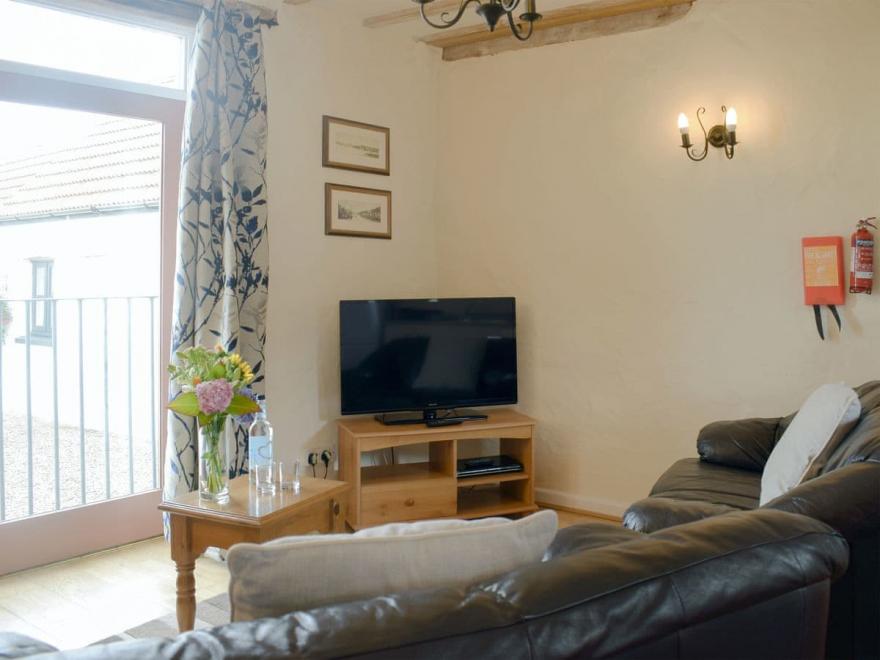 The Parlour - UK6717