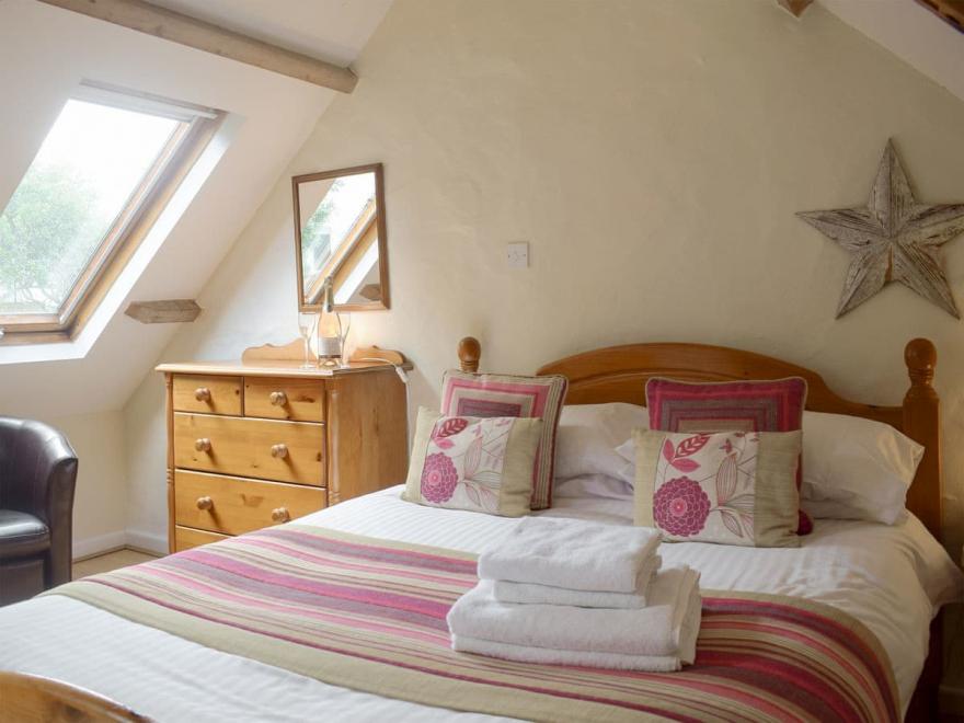 Flemish Cottage - UK6720