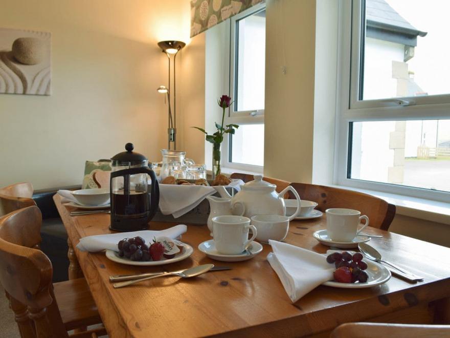 Gatekeepers Cottage - UK6728