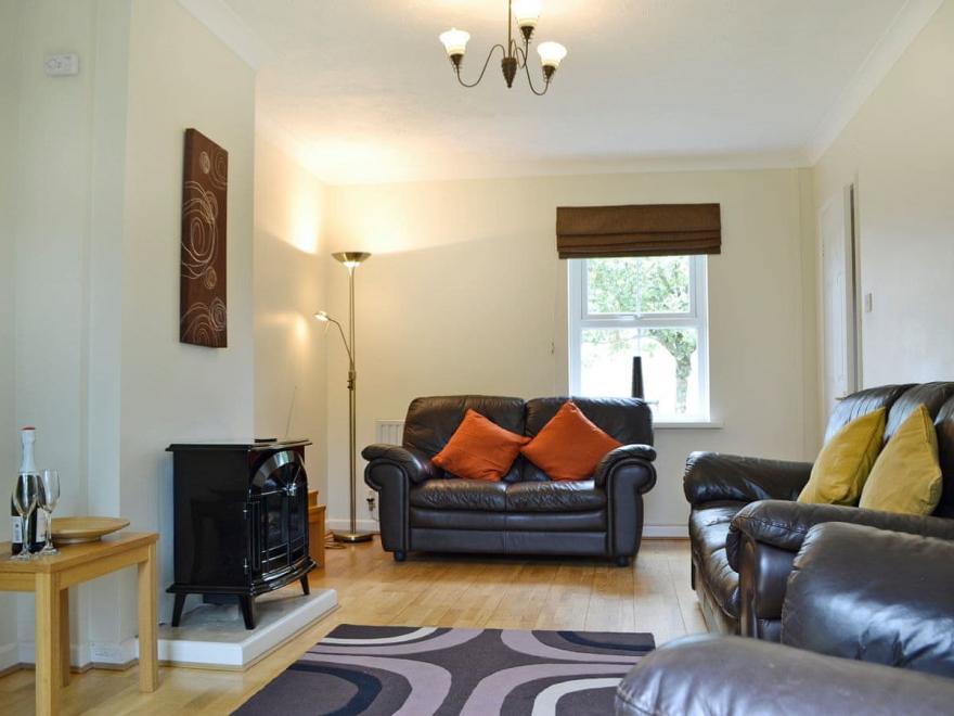 Captain's Lodge - UK6732