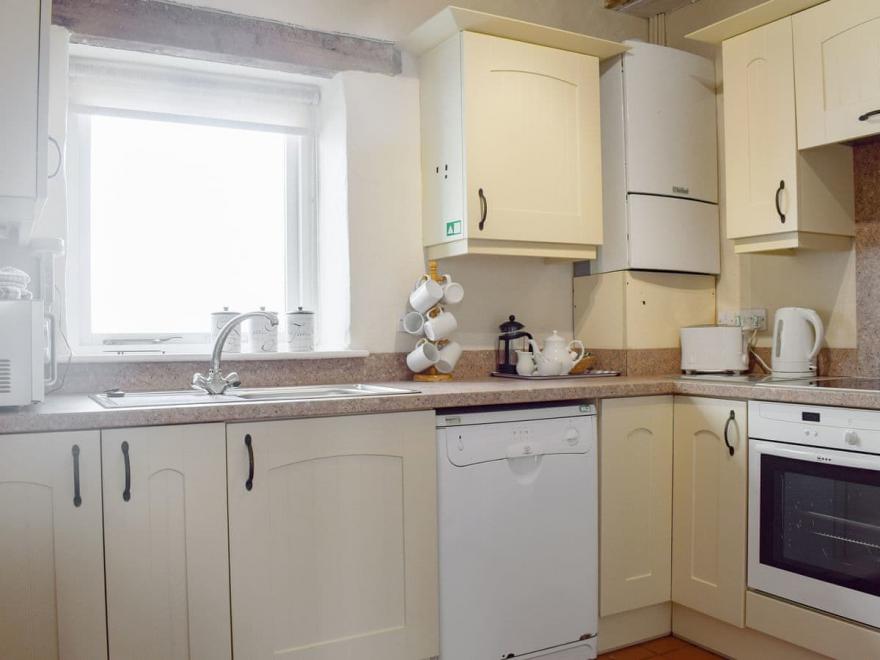 Atrato's Stable  - UK6735