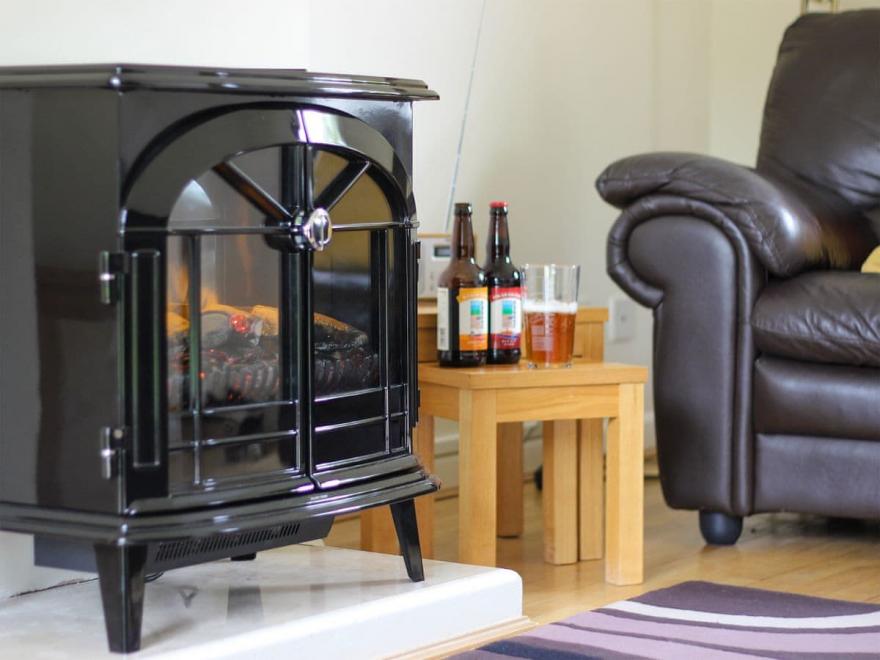 Dolphin Cottage - UK6733