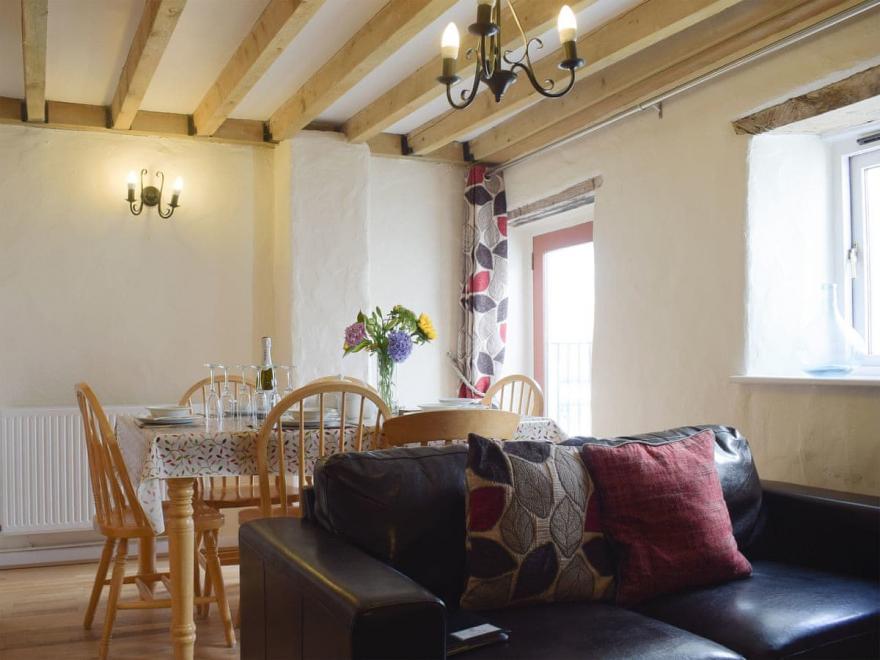 Boot Cottage - UK6736