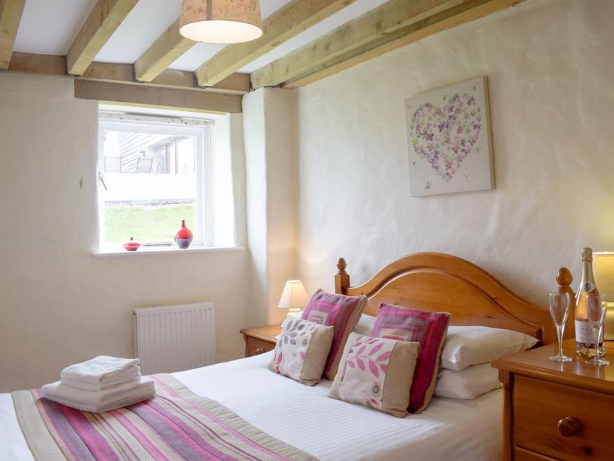 Boot Cottage - UK6736