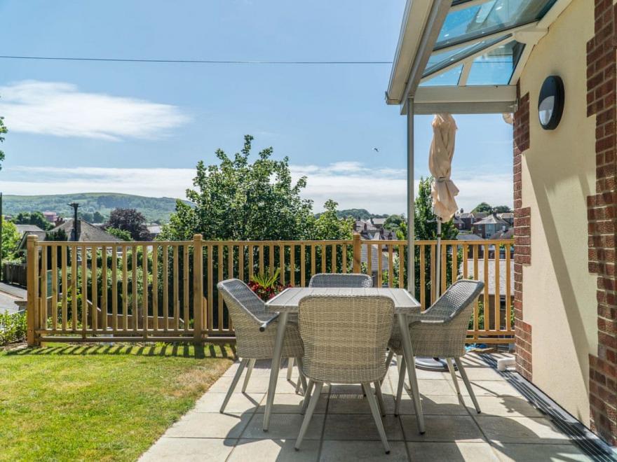 Cedar Apartment - UKC3962