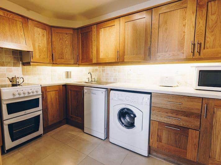 Strathroy Mews 1 - UKC3995